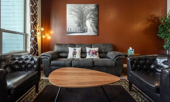 Downtown Louisville Apartment | 4th Street Suites - Serene King Bed Suite