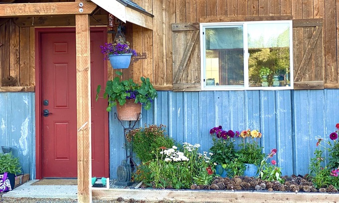 Cle Elum House | 5 acre Country Paradise minutes from town!