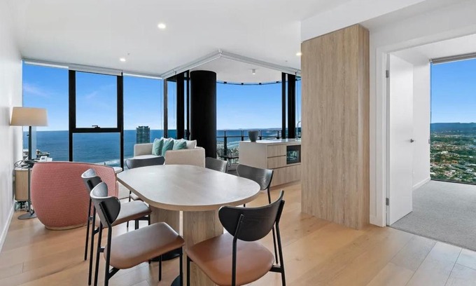 Broadbeach Apartment | 5* Apartment Broadbeach