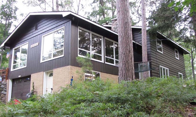 Boulder Junction House | 5 Bed/3 Bath Boulder Junction Lodge on a quiet bay on Boulder Lake.