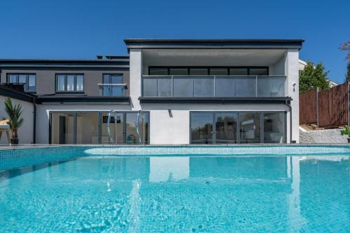 Shanklin House | 5 Bed in Shanklin oc-s33401