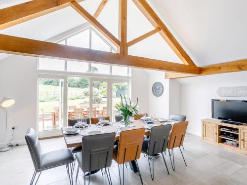 Tealby House | 5 Bed in Tealby 78678