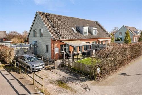 Soder Villa | 5-Bed-Rooms House with Jacuzzi, Free Parking, and 2 Toilets-Bath in Malmö