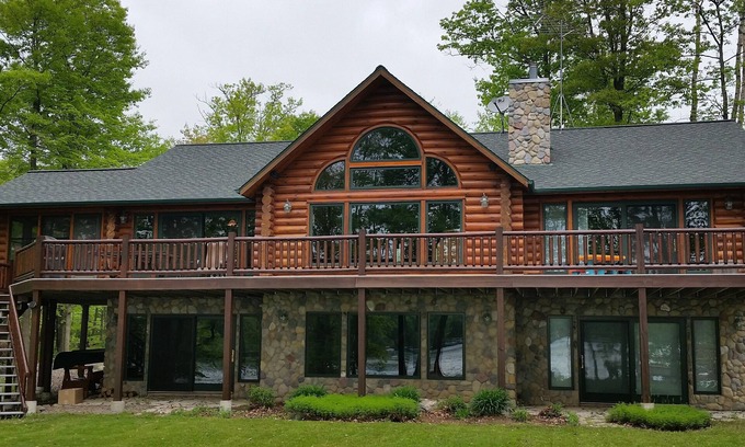 Balsam Lake House | 5 Bedroom 3 Bathroom cabin on Balsam Lake in Wisconsin
