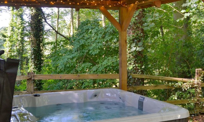Potter Brompton Cabin | 5 bedroom accommodation in Brompton-by-Sawdon
