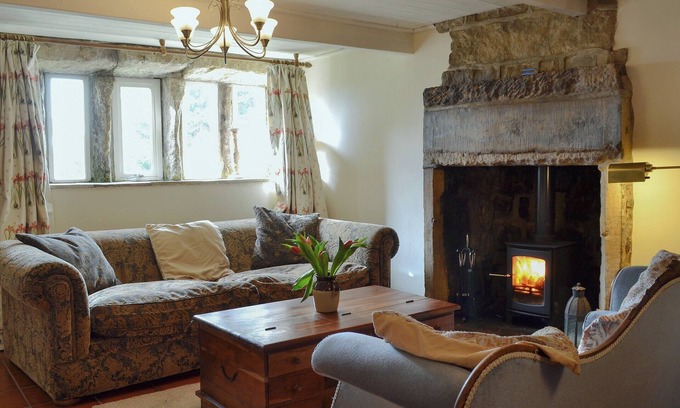 Hebden Bridge Cottage | 5 bedroom accommodation in Colden, near Hebden Bridge