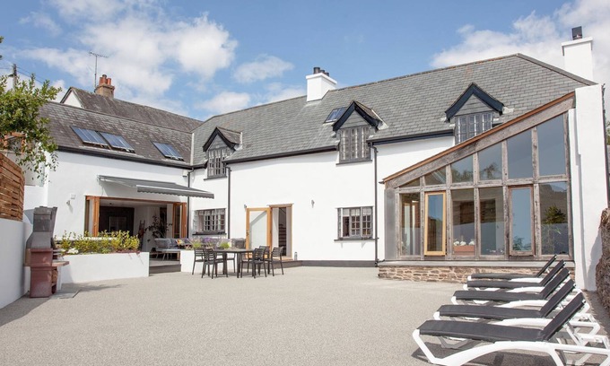 Stoke Fleming House | 5 bedroom accommodation in Stoke Fleming, Dartmouth