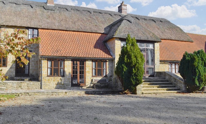 Bridport Cottage | 5 bedroom accommodation in Uploders, Bridport