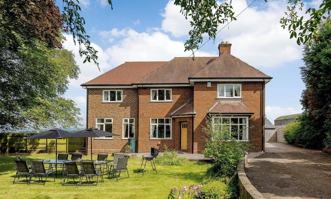 Shobdon Cottage | 5 bedroom accommodation in Crossway Green, near Stourport-on-Severn