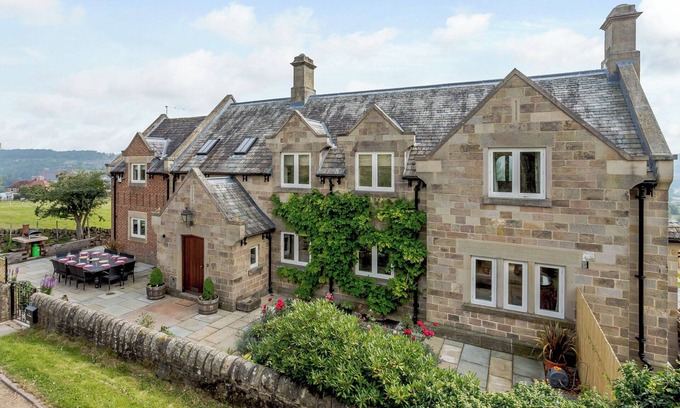 Belper Cottage | 5 bedroom accommodation in Belper