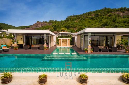 Khao Tao Villa | 5 Bedroom Amazing Pool Villa In Resort TS1