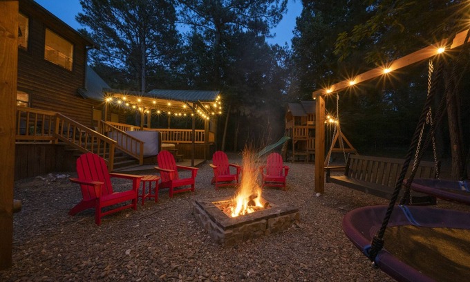 Broken Bow Cabin | 5 Bedroom Family Cabin-Central location, HotTub, PoolTable, Firepit & Playground