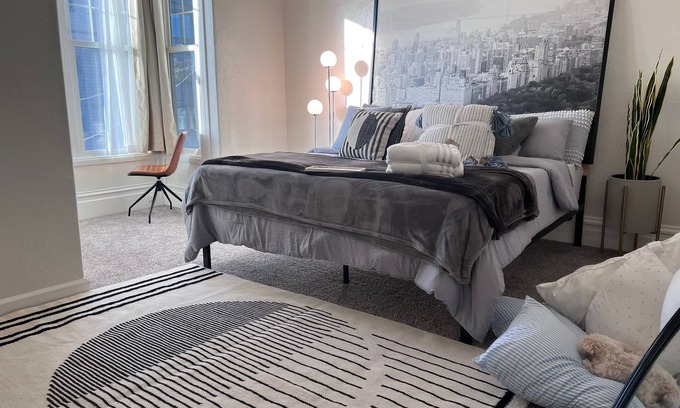 Lower Haight House | 5 Bedroom Golden Gate Park beauty. Minutes away from the Park and much more