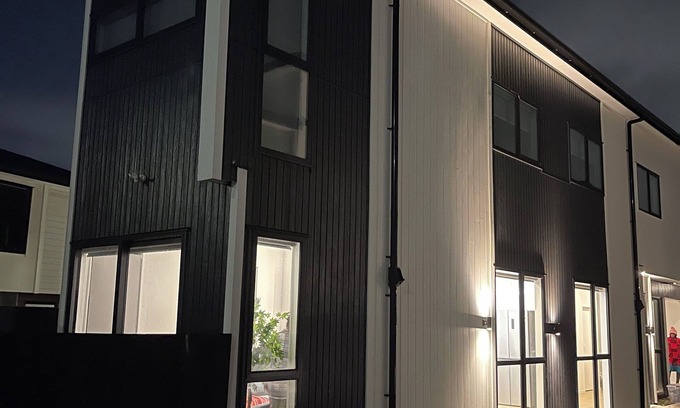 Mangere House | 5 bedroom house at the heart of Auckland airport