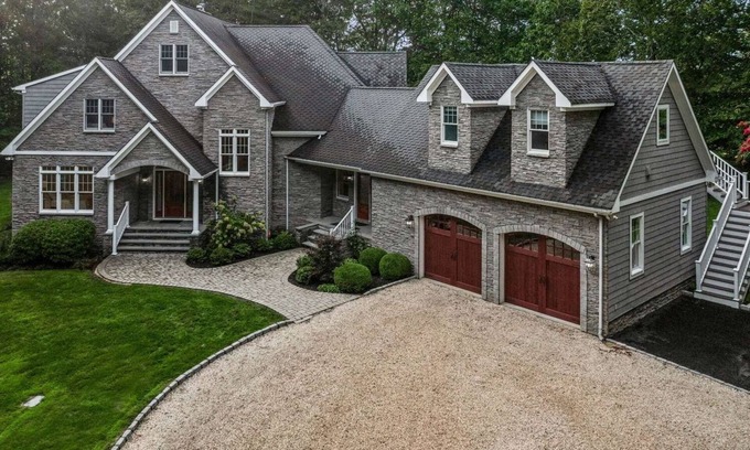 Mattituck House | 5 Bedroom Huge & Private North Fork Oasis