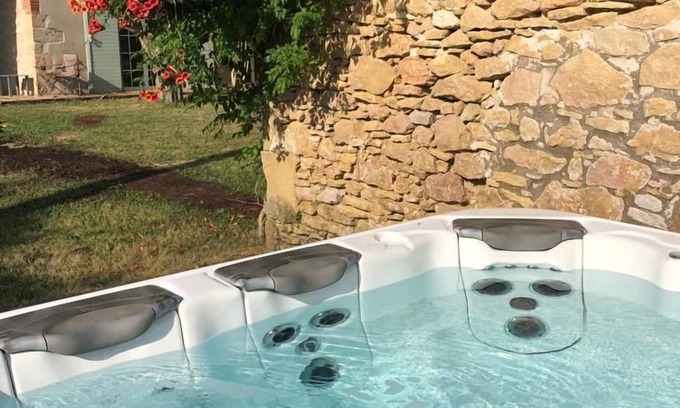 Labastide-d'Anjou Villa | 5 Bedroom Villa, La Bastide d'Anjou, Occitanie