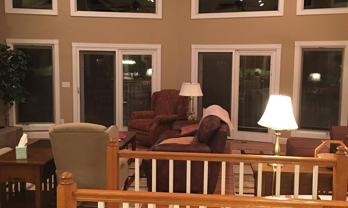 La Follette House | 5 BR 4.5 BA with a Stunning Lake View and Boat Slip