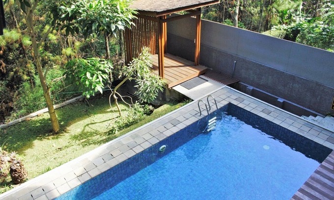 Bandung Villa | 5 BR Hill View Villa with a private pool 1