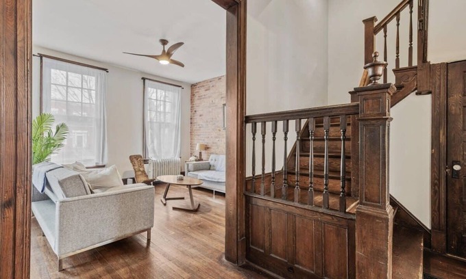 Park View House | 5-BR Historic Home Nestled Btw Petworth & CoHi