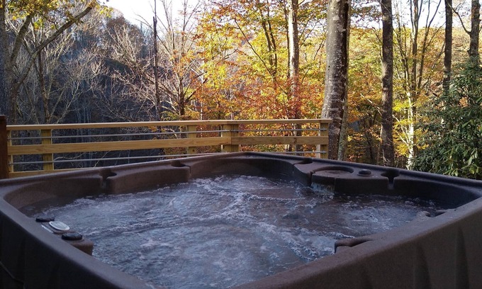 Banner Elk Cabin | 5 BR*On 7 Acres* HUGE Gameroom* Hot Tub* King Bed *10 mins to Sugar Mtn*