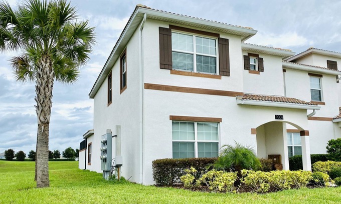 Davenport House | 5 BR Tranquil Home Champions Gate Resort 9007