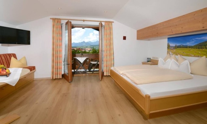 Blindau Apartment | (5) Ein-Raum-Appartement 26 qm, für 2 Personen, Dusche/WC, Westbalkon