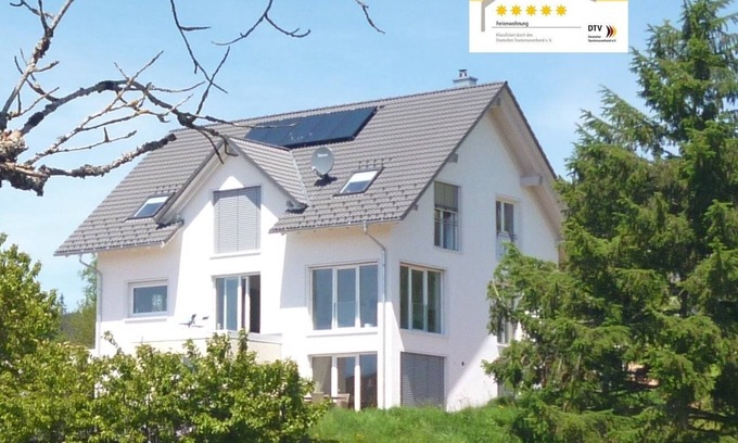 Kappel Apartment | 5*FeWo Alpenblick with garden terrace, WLAN, Netflix, KONUS card