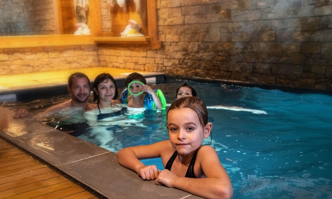 Saulxures-sur-Moselotte House | 5* gîte with indoor pool, sauna, 20 mins from ski slopes, 300 m from a lake