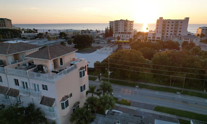 Bay Esplanade Condo | 5 level home with private elevator, roof top terrace, hot tub, & amazing views