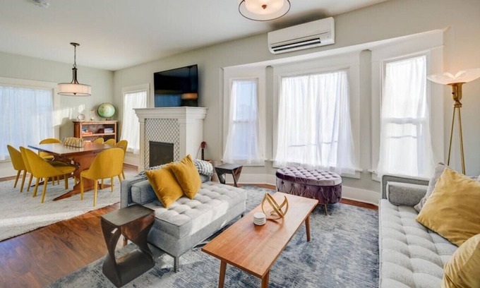 Magnolia House | 5★ Location ~ ♛Royal Beds♛