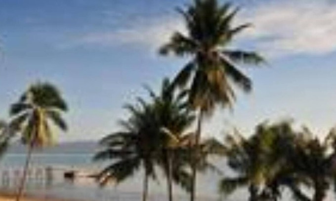Maprao Island House | 5* Luxury Beech Villa on Phuket's only and most prestigious 5* Island Resort.