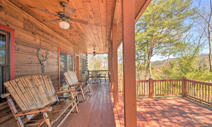 Blue Ridge Cabin | 5 Mi to Downtown Blue Ridge: Rustic Cabin w/Views