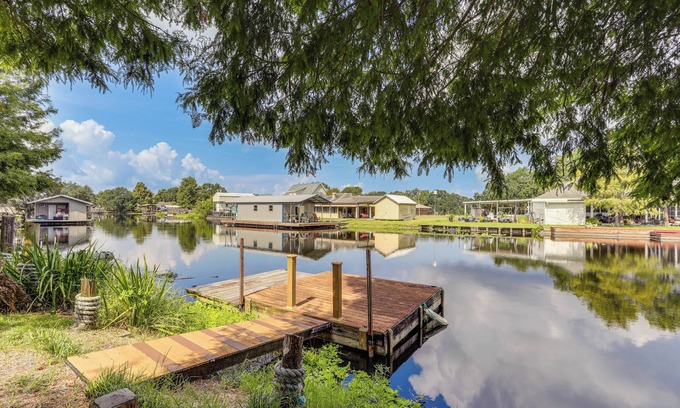 Morgan City House | 5 Mi to Downtown Morgan City: Waterfront Retreat