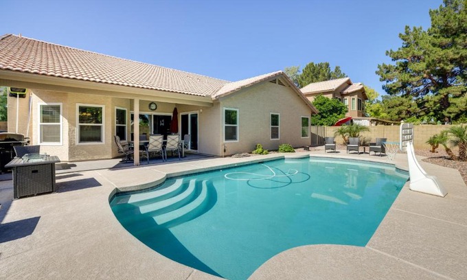 Chandler House | 5 Mi to Dtwn Chandler Home with Outdoor Pool!