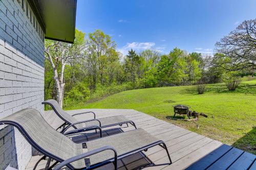 Tishomingo House | 5 Mi to Lake Texoma Wooded Retreat on 3 Acres!