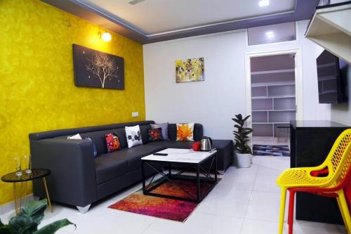 HITEC City Apartment | 5 MidTown-1BHK, Near AIG Hospital, Hitech City