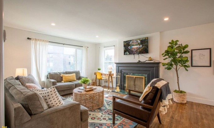 Downtown Salt Lake City Apartment | 5 min to City Center | Downtown | Central SLC 2BD