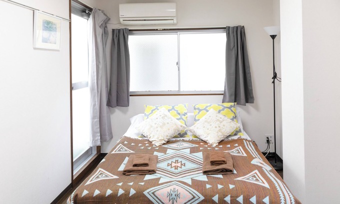 Nishi-Shinjuku Apartment | 5 min. walk from Nishi-Shinjuku 5-chome Station & Table bed & 20 sq.m. with veranda