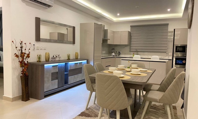 Cantonments Apartment | . 5 mins away from restaurants, supermarkets, and 10 mins away from the airport.