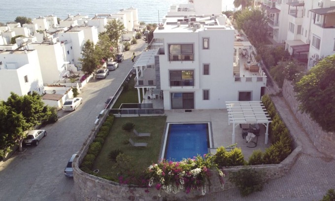 Dagbelen Villa | 5 minutes from the beach, with swimming pool, garden, panoramic views of the sea and the island of Kos