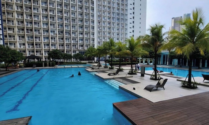 Bel-Air Condo | 5 minutes to Jazz Mall! Studio-type condo fora small family.