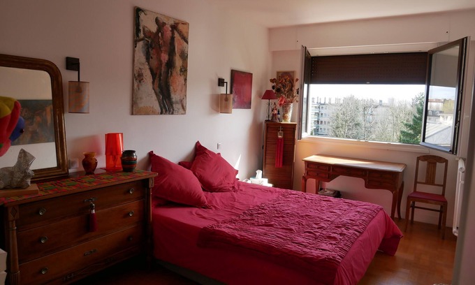 Bois Clos d'Orleans Apartment | 5 pers. 3 rooms 70 m2 in luxury building, 1 mn from RER and Vincennes woods