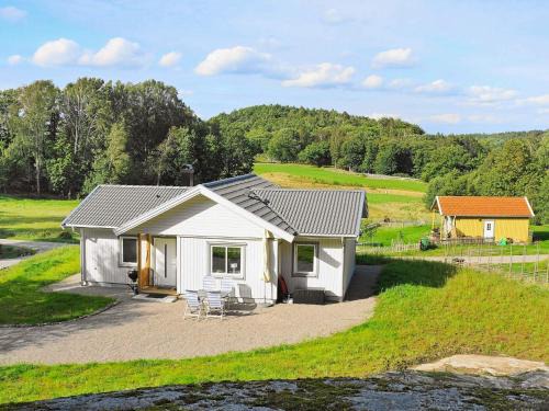 Ljungskile House | 5 person holiday home in LJUNGSKILE-By Traum