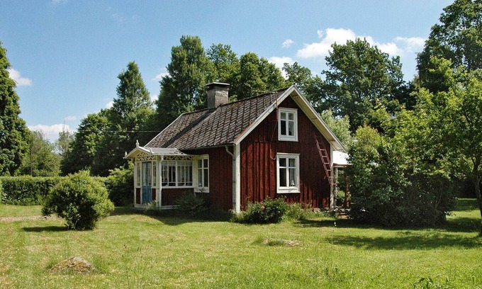 Kalvsvik House | 5 person holiday home in KALVSVIK