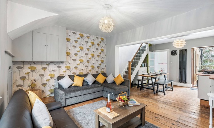 Brighton House | 5-Star Elegant & Cozy Retreat in Brighton – Perfect for Families & Professionals