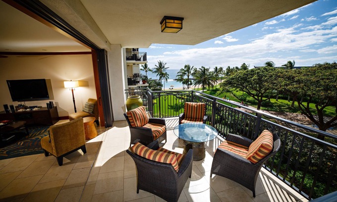 Ko Olina Villa | 5-star. Rave reviews. Stunning lanai. Ocean & mountain views. Newly refurnished