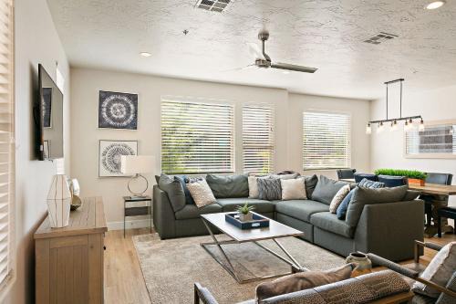 Washington House | 5 Star Zions St, George Retreat townhouse