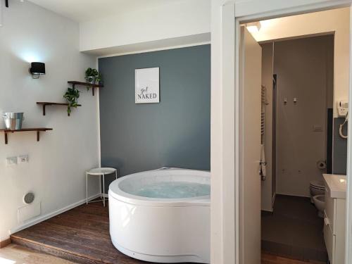 La Spezia Historic Centre House | 5 Terre Inn Affittacamere