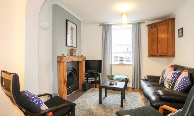 Gallt Y Foel House | 5 Thomas Street