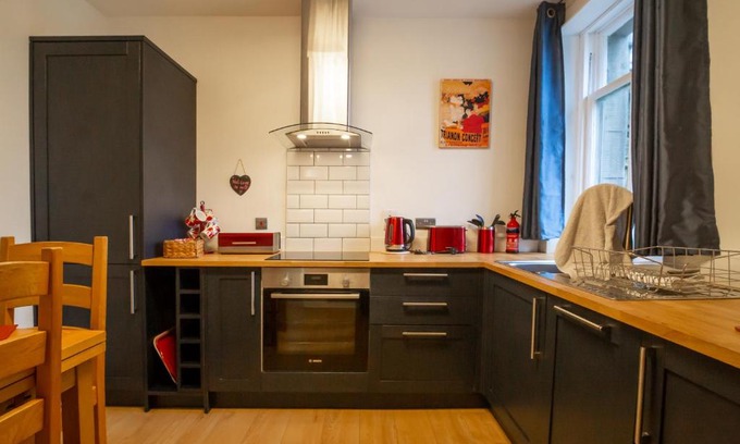 Lochinver Apartment | 5 wheelhouse apartments